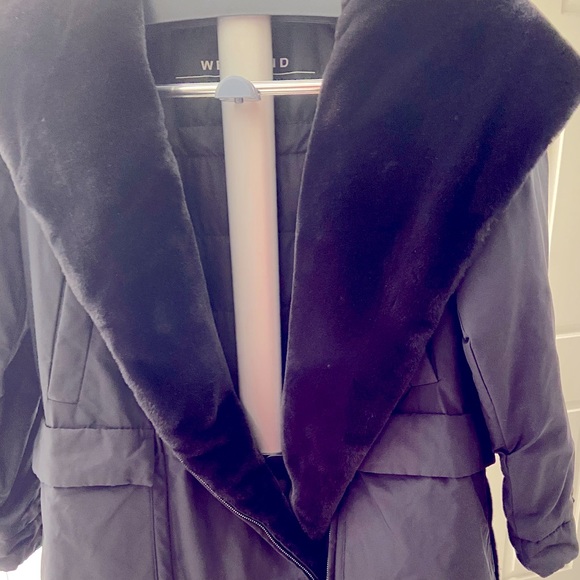 Brand New- MaxMara Fur Collar Jacket 🖤 - Picture 4 of 8